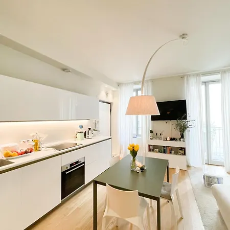 New Quiet And Design In The Heart Of Apartment Milan